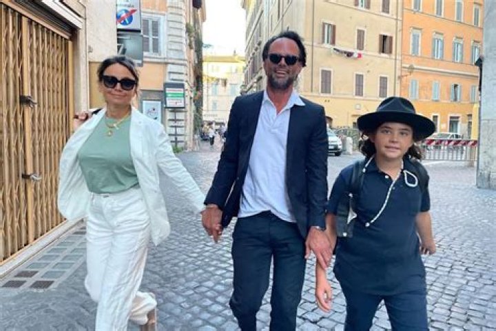 Discover The Inspiring World Of Walton Goggins' Wife